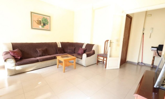 Herverkoop - Appartement / flat -
Torrevieja - Centro
