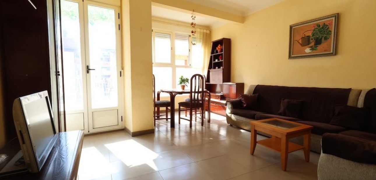 Herverkoop - Appartement / flat -
Torrevieja - Centro
