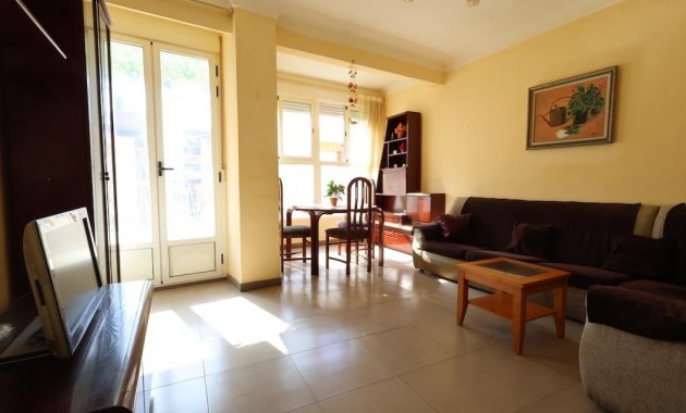 Herverkoop - Appartement / flat -
Torrevieja - Centro
