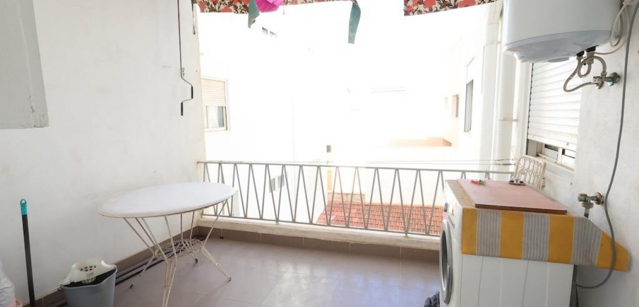 Herverkoop - Appartement / flat -
Torrevieja - Centro