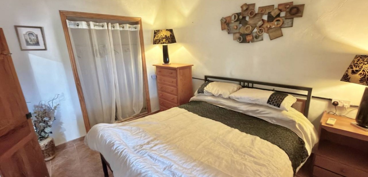 Sale - Finca / Country Property -
La Murada