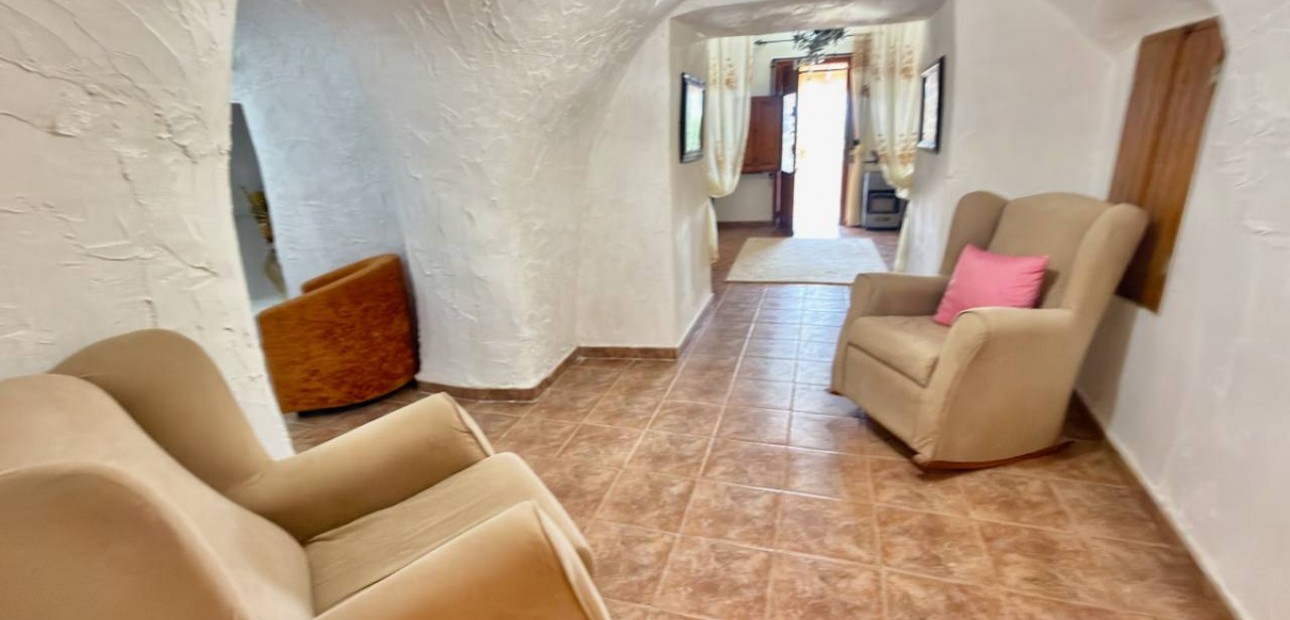 Sale - Finca / Country Property -
La Murada