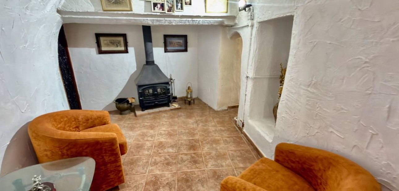Sale - Finca / Country Property -
La Murada