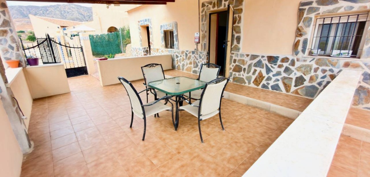 Sale - Finca / Country Property -
La Murada