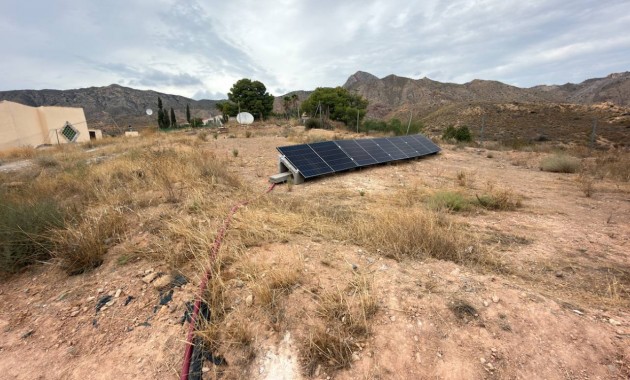 Sale - Finca / Country Property -
La Murada