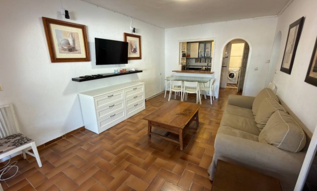 Venta - Apartamento / piso -
Torrevieja