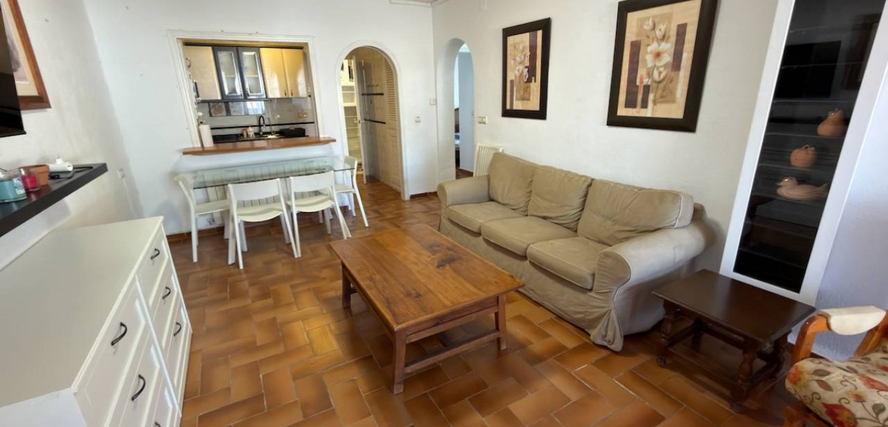 Venta - Apartamento / piso -
Torrevieja