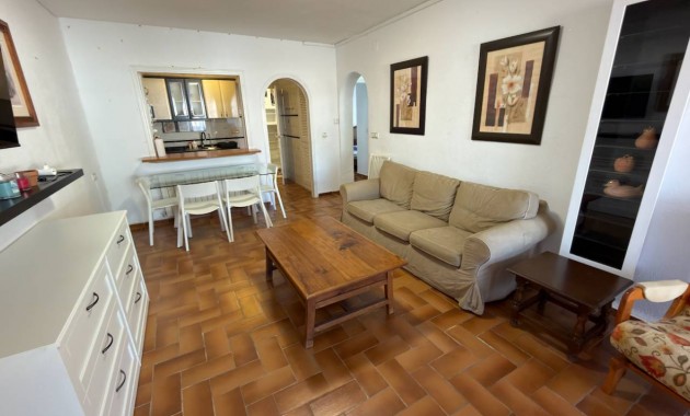 Venta - Apartamento / piso -
Torrevieja