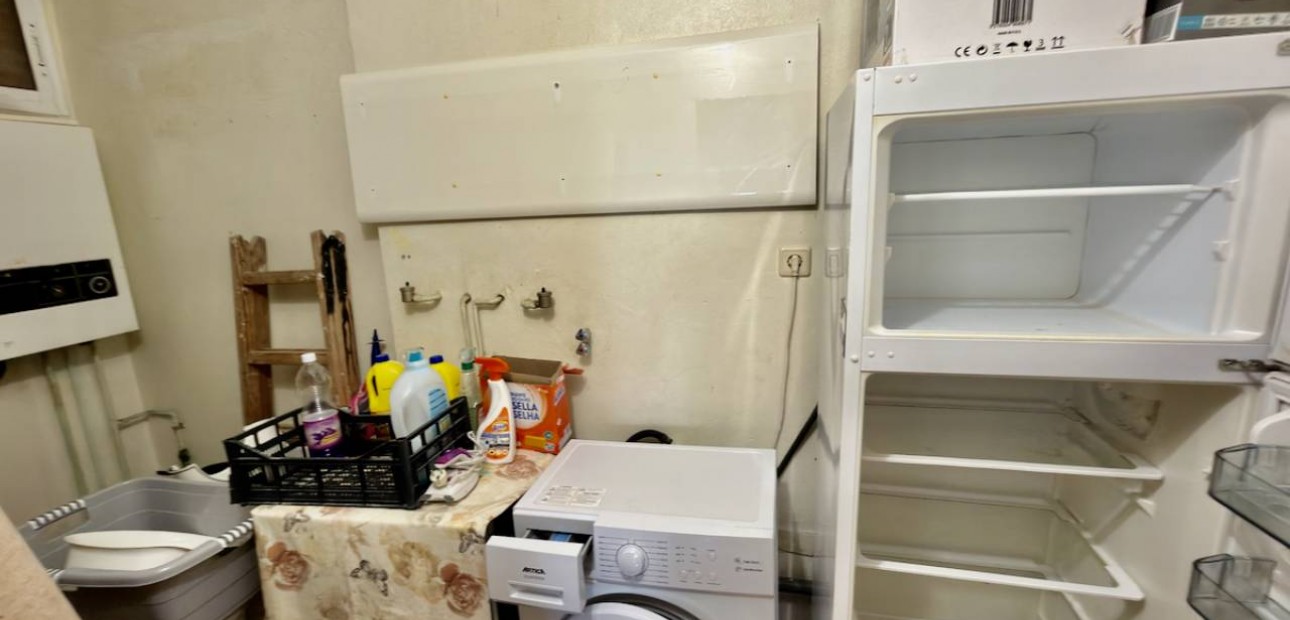 Venta - Apartamento / piso -
Torrevieja