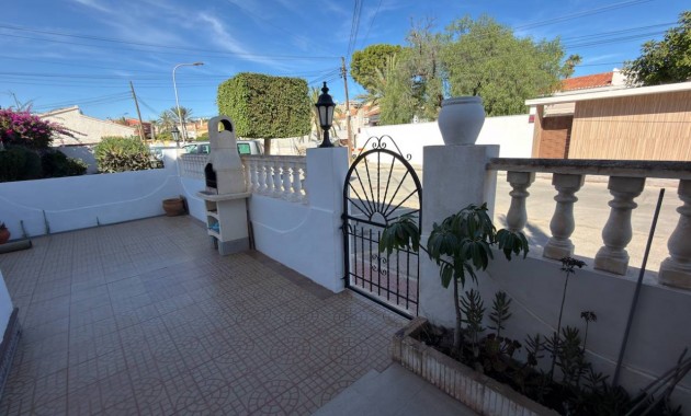 Venta - Apartamento / piso -
Torrevieja