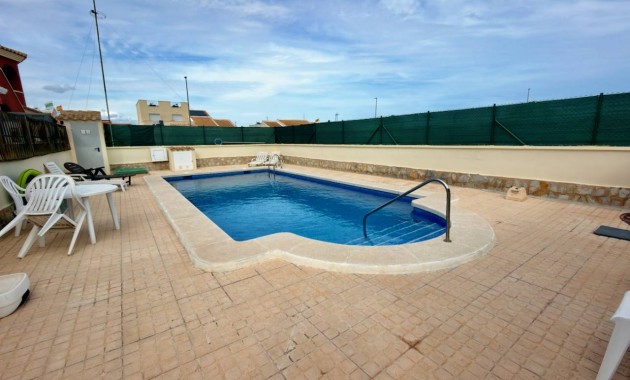 Venta - Apartamento / piso -
Daya Nueva