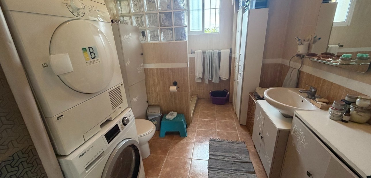 Sale - Apartment / flat -
Benejúzar - Inland
