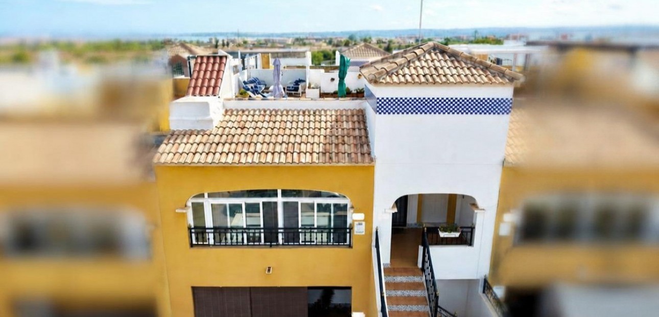 Herverkoop - Appartement / flat -
Los Montesinos - La herrada