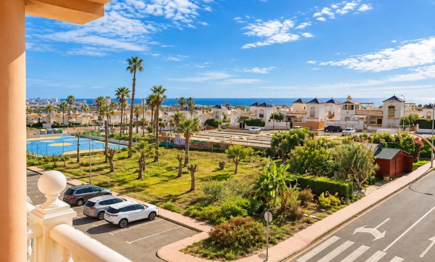 Herverkoop - Appartement / flat -
Torrevieja - Los altos