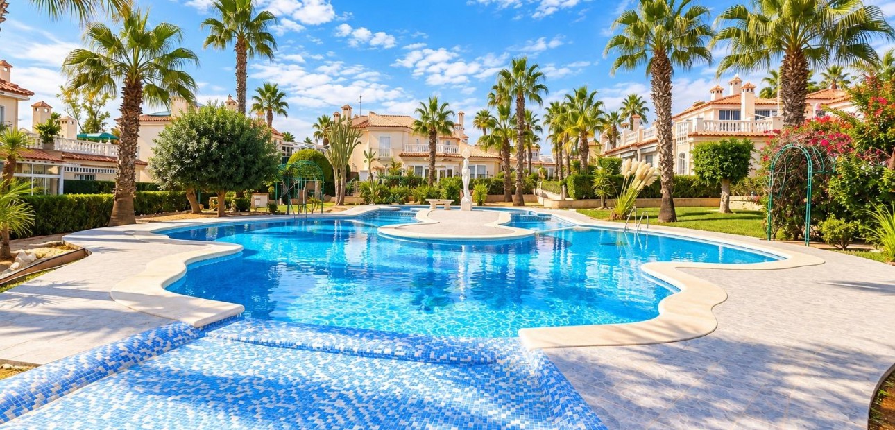 Herverkoop - Appartement / flat -
Torrevieja - Los altos