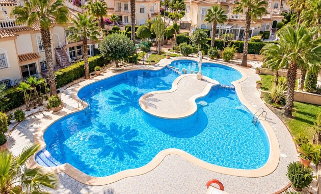 Herverkoop - Appartement / flat -
Torrevieja - Los altos
