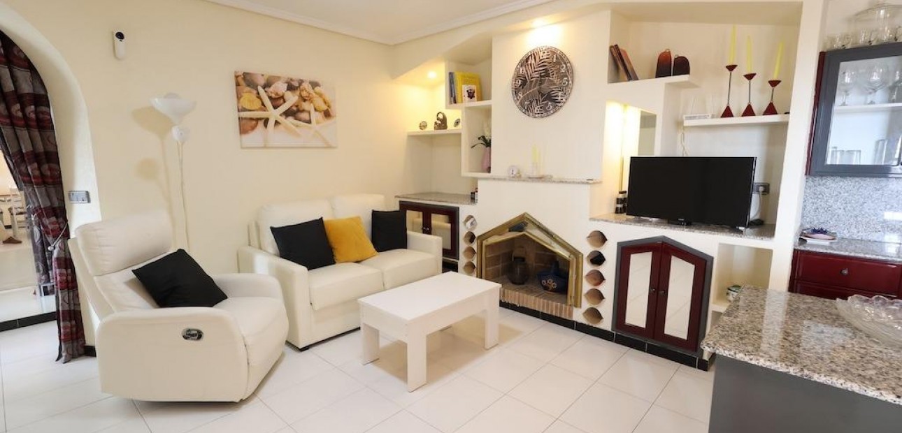 Herverkoop - Appartement / flat -
Torrevieja - Los altos