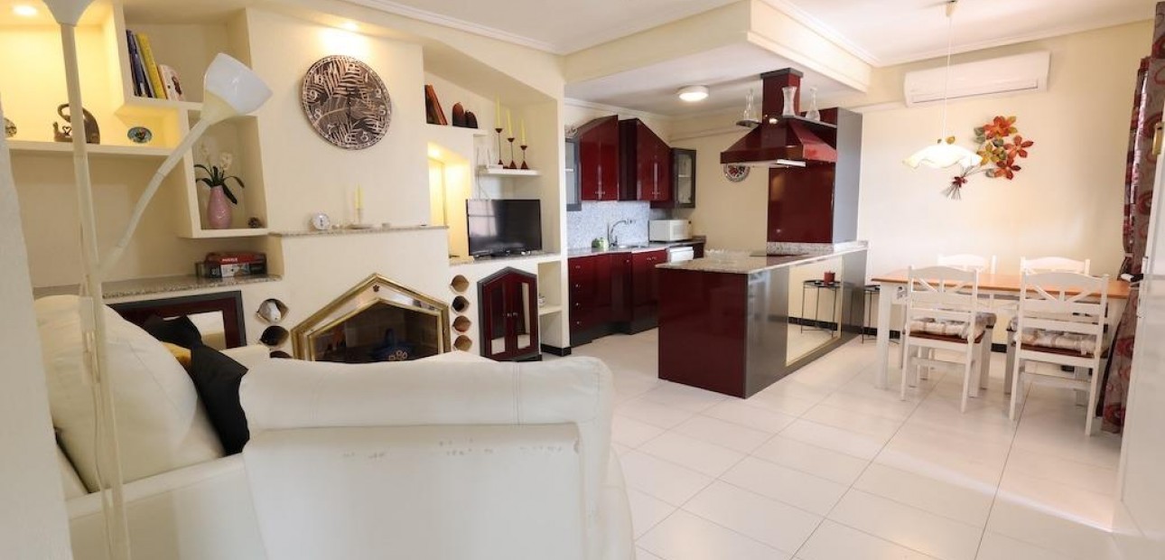 Herverkoop - Appartement / flat -
Torrevieja - Los altos