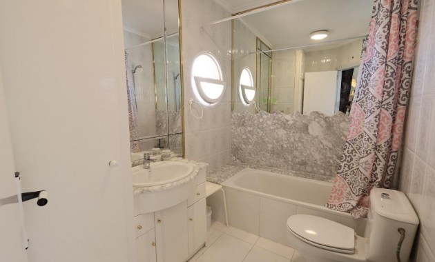 Herverkoop - Appartement / flat -
Torrevieja - Los altos