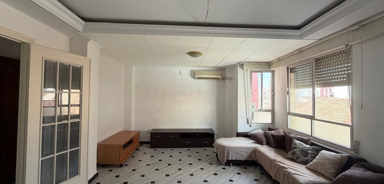 Herverkoop - Appartement / flat -
Torrevieja - torrevieja