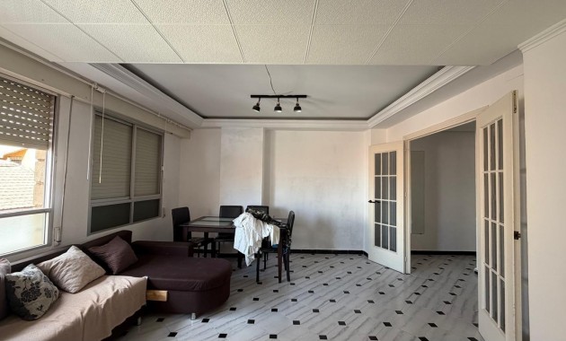 Herverkoop - Appartement / flat -
Torrevieja - torrevieja