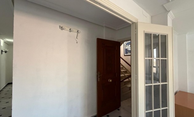 Herverkoop - Appartement / flat -
Torrevieja - torrevieja