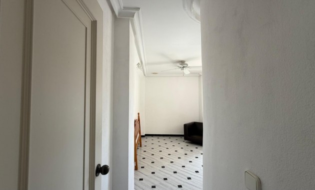 Herverkoop - Appartement / flat -
Torrevieja - torrevieja