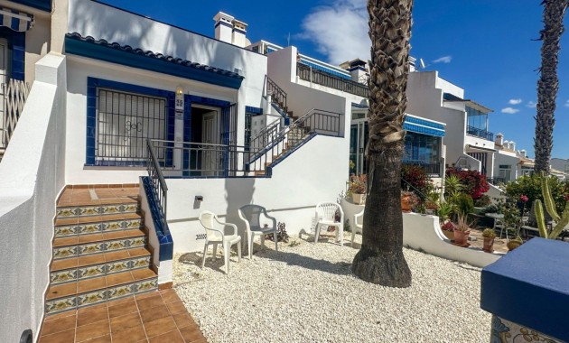 Herverkoop - Terraced house -
Orihuela Costa - Villamartín-Las Filipinas
