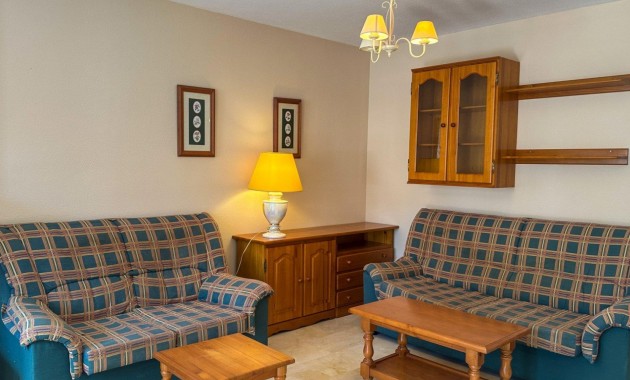 Herverkoop - Terraced house -
Orihuela Costa - Villamartín-Las Filipinas