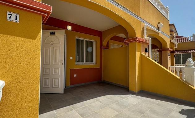 Herverkoop - Terraced house -
Orihuela Costa - Cabo Roig