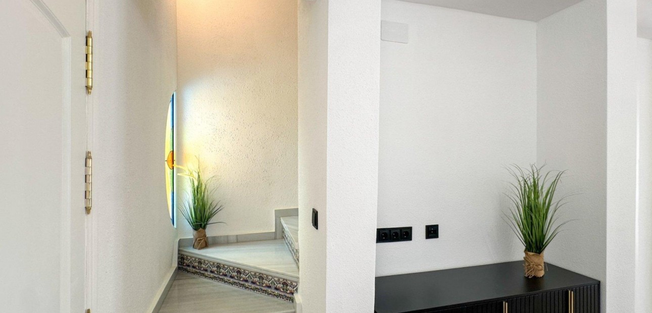 Herverkoop - Terraced house -
Orihuela Costa - Cabo Roig