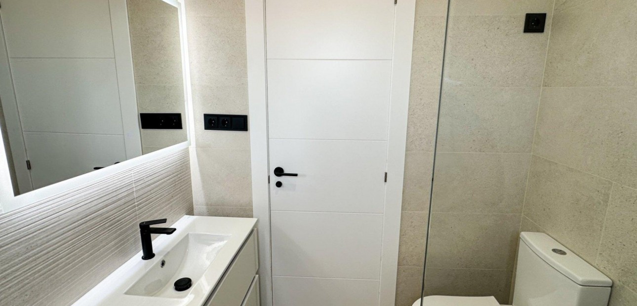 Herverkoop - Terraced house -
Orihuela Costa - Cabo Roig