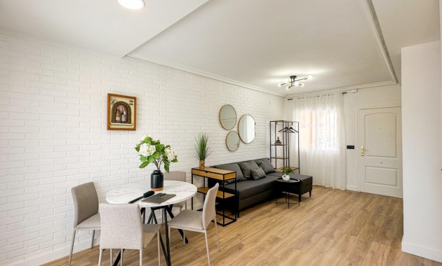 Herverkoop - Terraced house -
Orihuela Costa - Cabo Roig