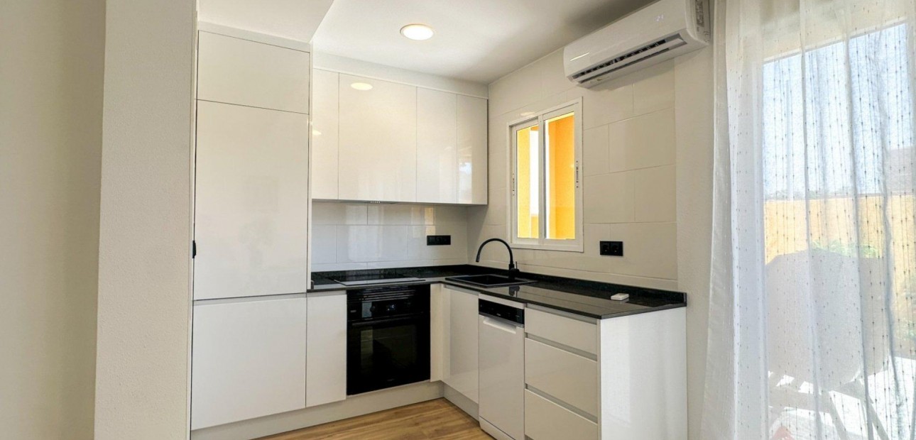 Herverkoop - Terraced house -
Orihuela Costa - Cabo Roig