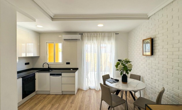 Herverkoop - Terraced house -
Orihuela Costa - Cabo Roig