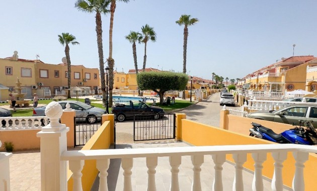 Herverkoop - Terraced house -
Orihuela Costa - Cabo Roig