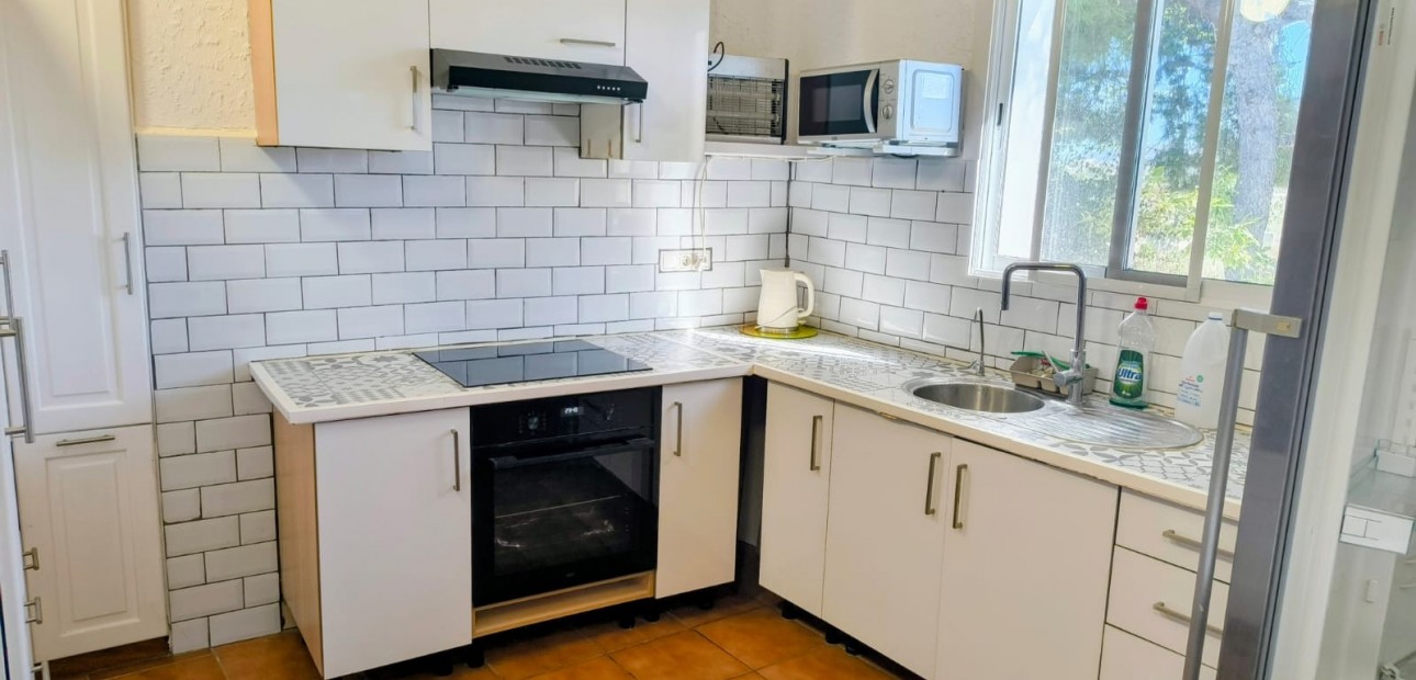 Herverkoop - Country Property -
Rafal - El Mudamiento