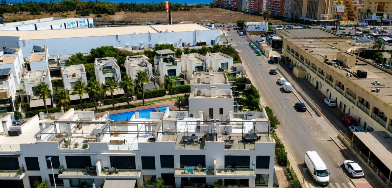 Herverkoop - Appartement / flat -
Orihuela Costa - Punta Prima