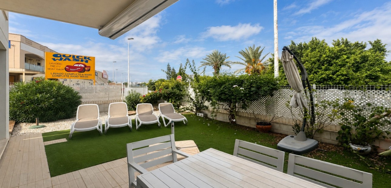 Herverkoop - Appartement / flat -
Orihuela Costa - Punta Prima