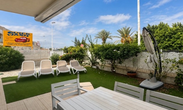 Herverkoop - Appartement / flat -
Orihuela Costa - Punta Prima