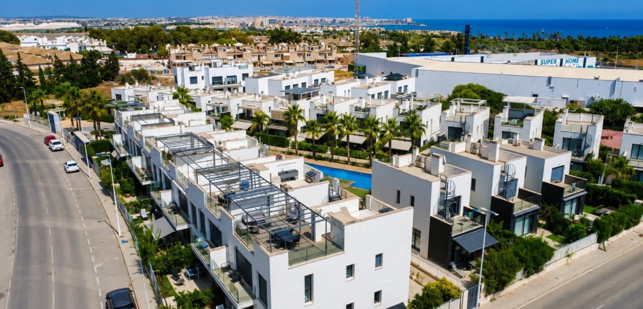 Herverkoop - Appartement / flat -
Orihuela Costa - Punta Prima