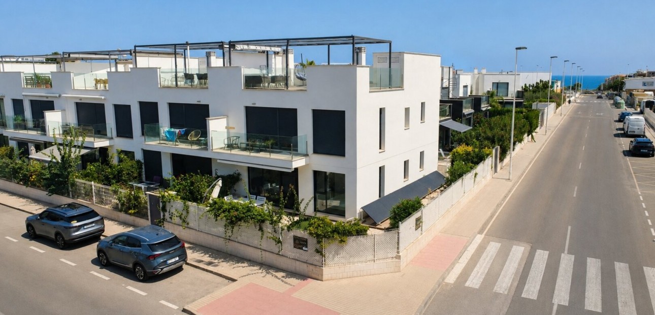 Herverkoop - Appartement / flat -
Orihuela Costa - Punta Prima