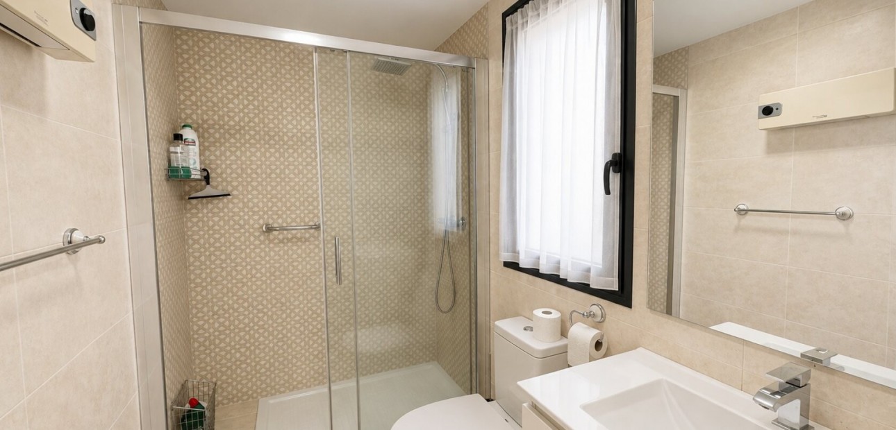 Herverkoop - Appartement / flat -
Orihuela Costa - Punta Prima