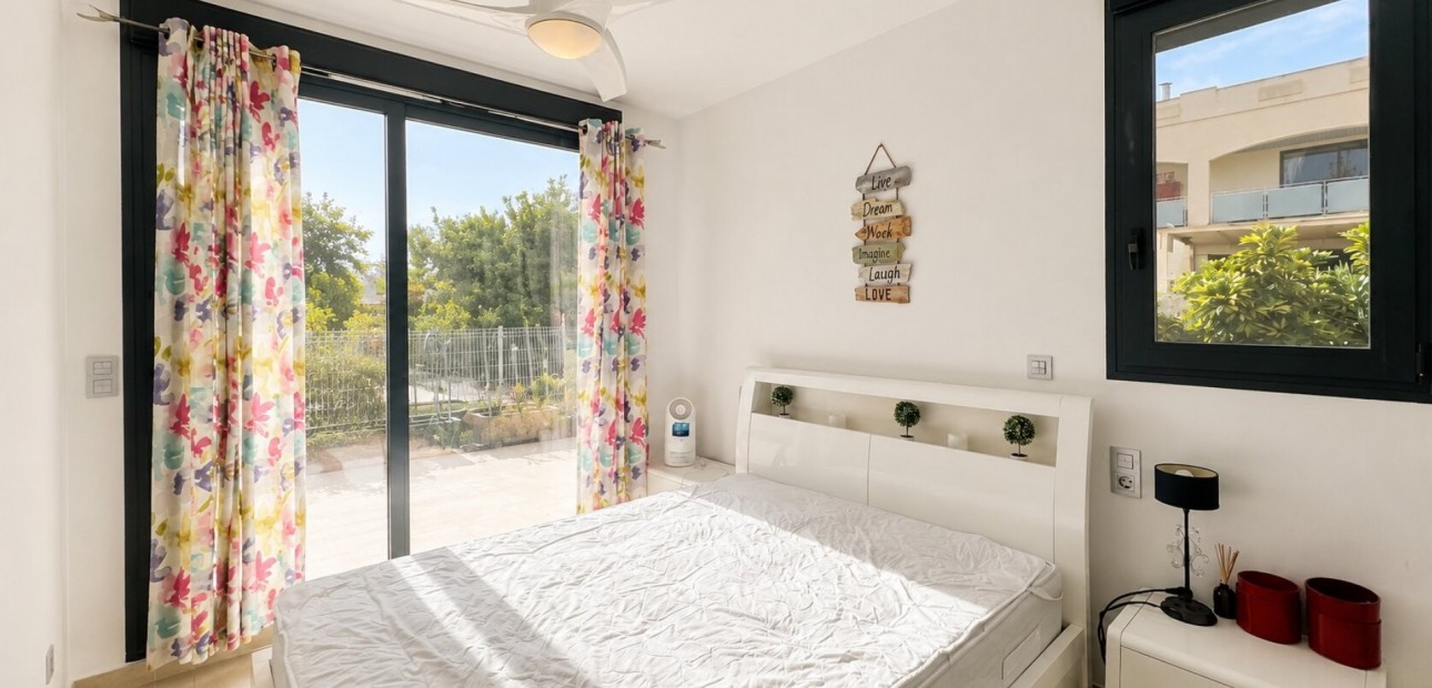 Herverkoop - Appartement / flat -
Orihuela Costa - Punta Prima
