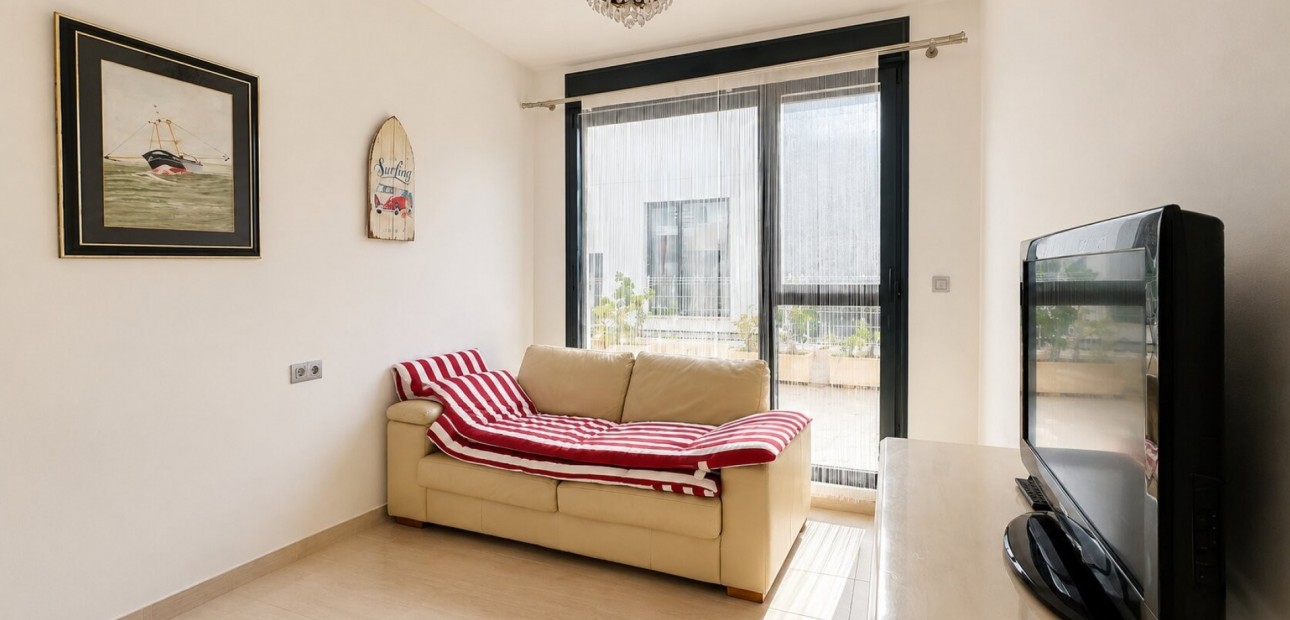 Herverkoop - Appartement / flat -
Orihuela Costa - Punta Prima