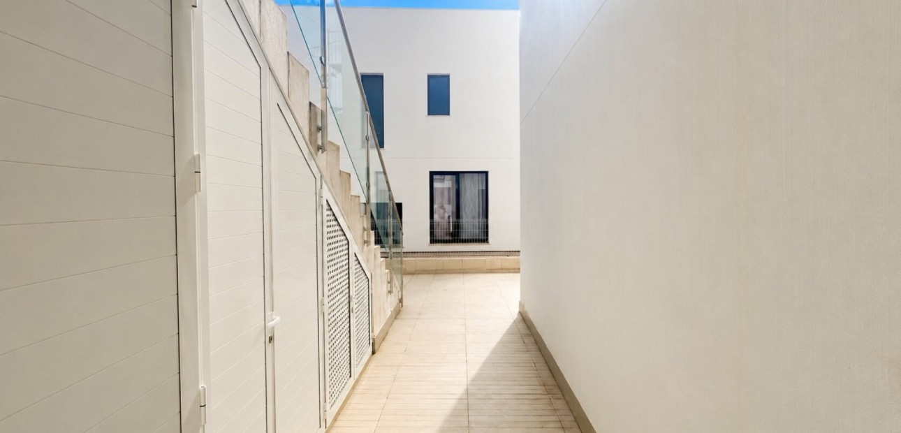 Herverkoop - Appartement / flat -
Orihuela Costa - Punta Prima