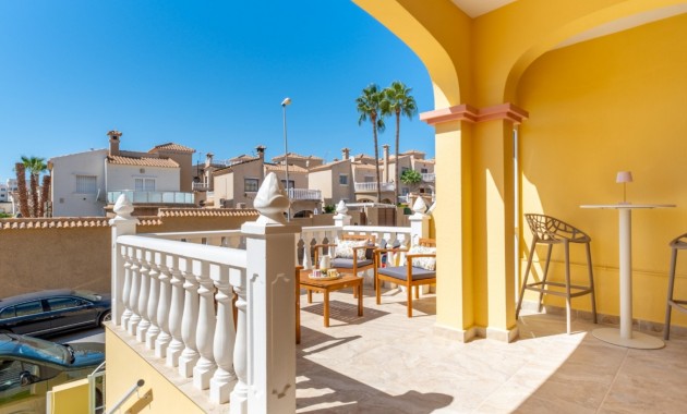 Herverkoop - Herenhuis -
Orihuela Costa - Las Filipinas