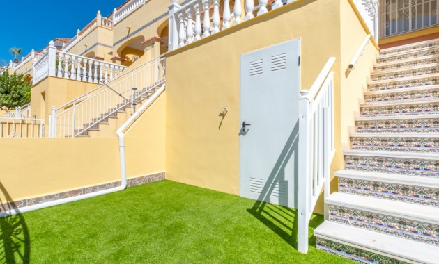 Herverkoop - Herenhuis -
Orihuela Costa - Las Filipinas