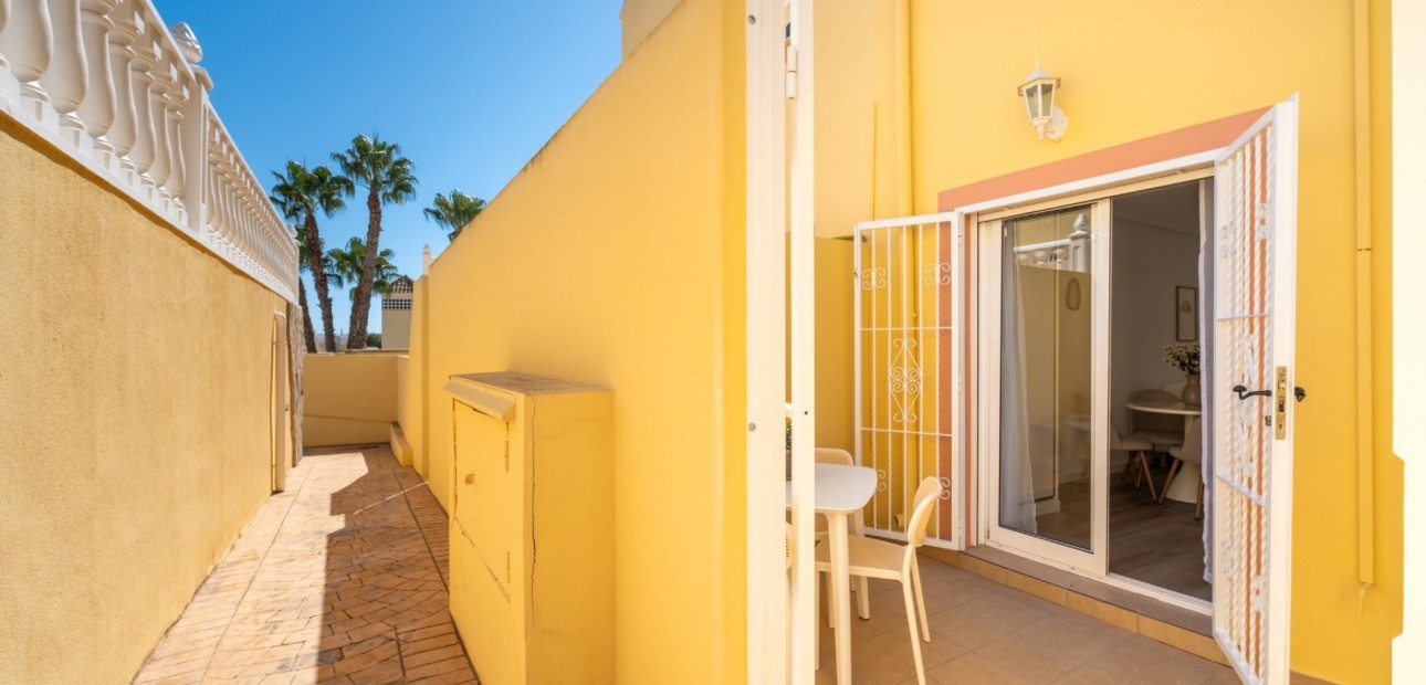 Herverkoop - Herenhuis -
Orihuela Costa - Las Filipinas