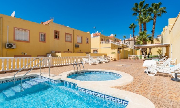 Herverkoop - Herenhuis -
Orihuela Costa - Las Filipinas